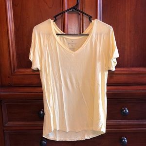 AE - Basic Yellow Tee
